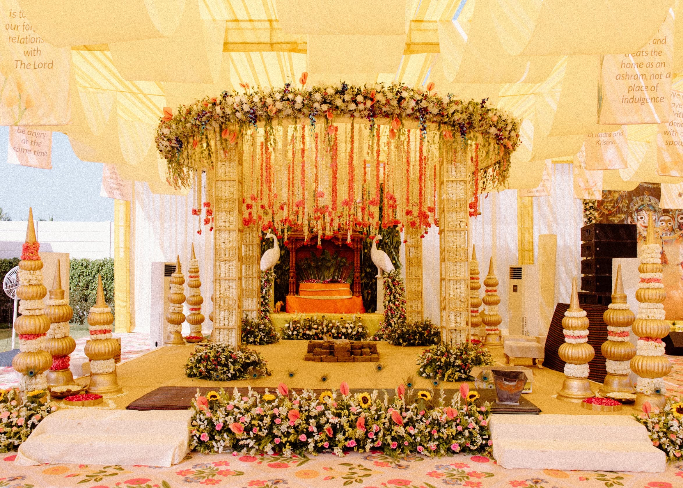 Decor & Theme Curation