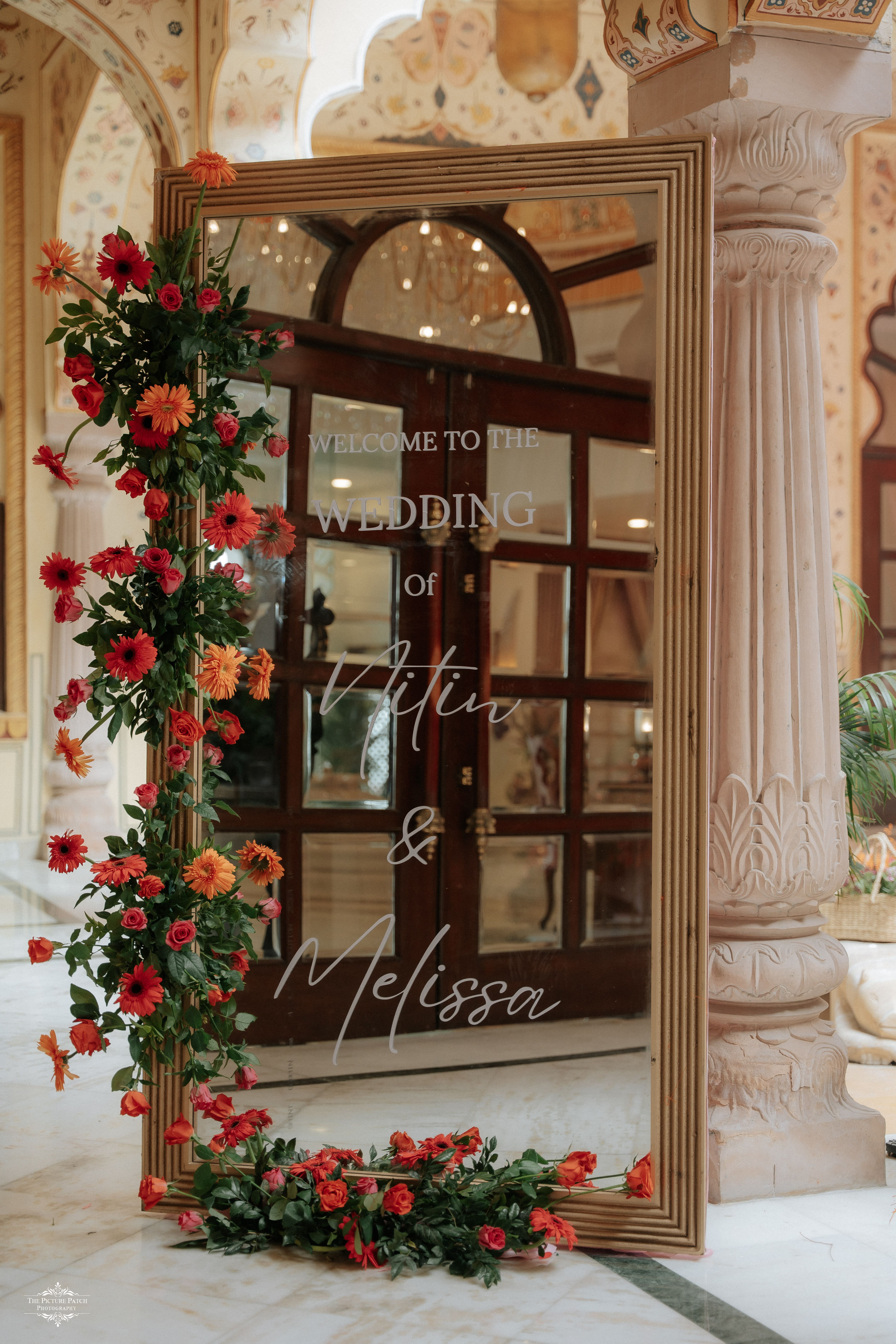 Mirror welcome board