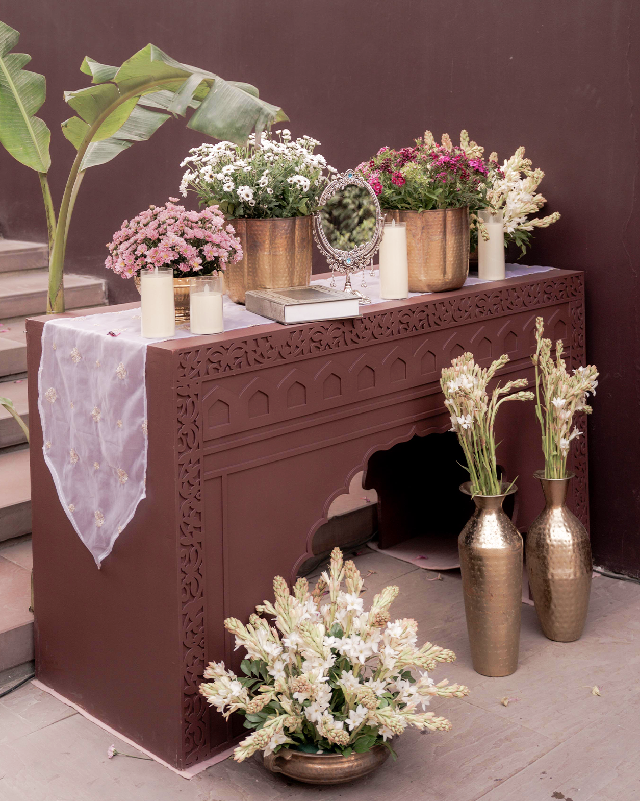 Table decor arrangement