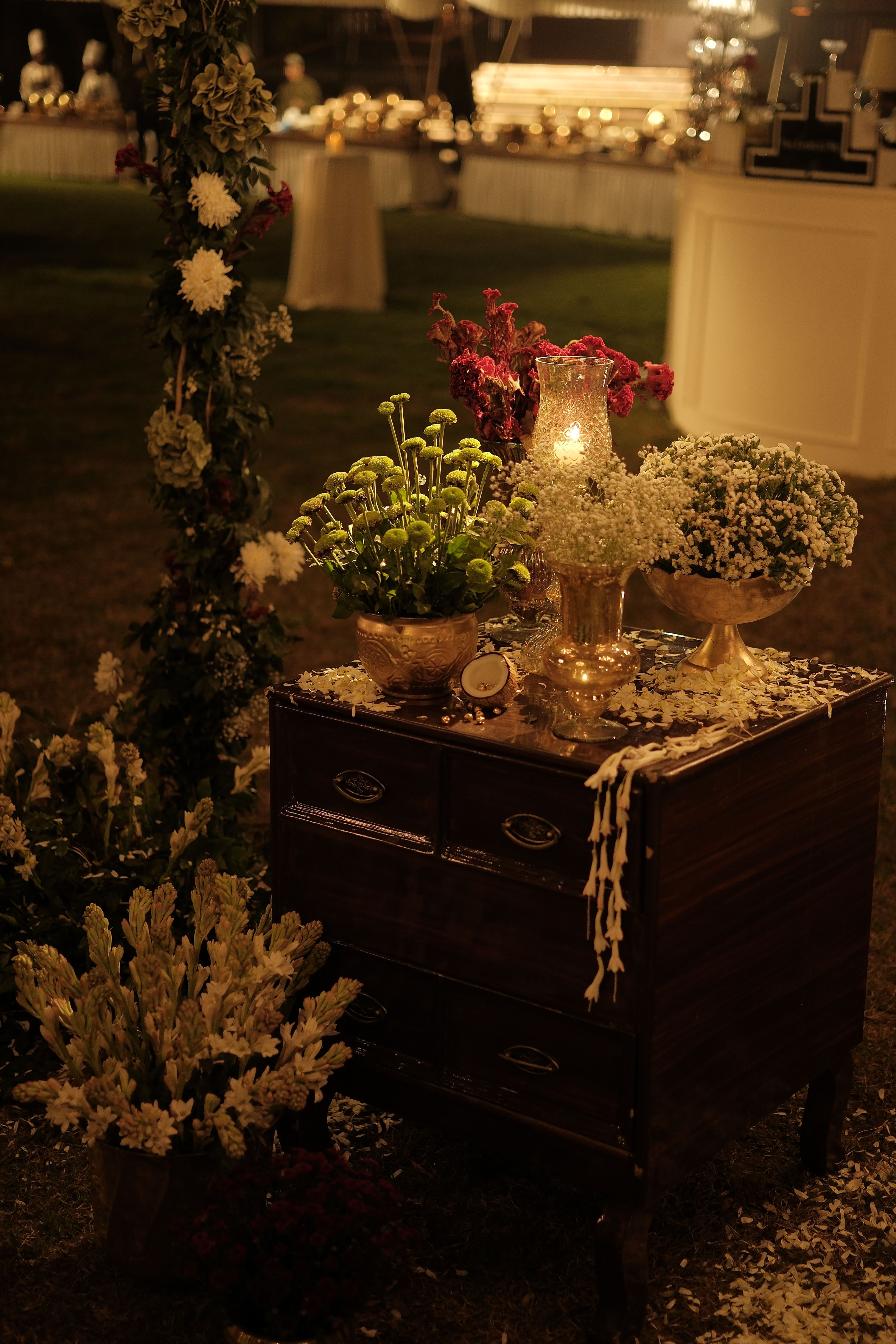 Earthy romantic tones